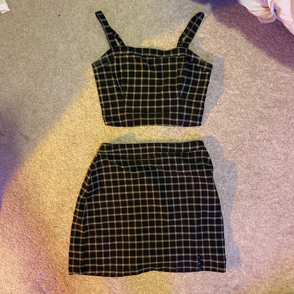 Skirt and cropped tank top set